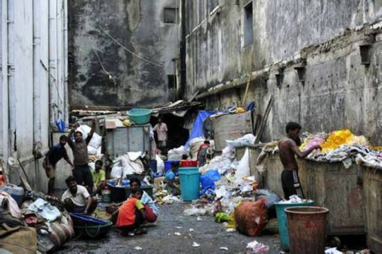 印度最大贫民窟首次报告新冠确诊病例